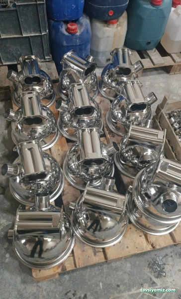 Esen Nikelaj Polisaj