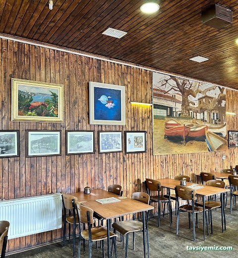 Çengelköy Tarihi Çınaraltı