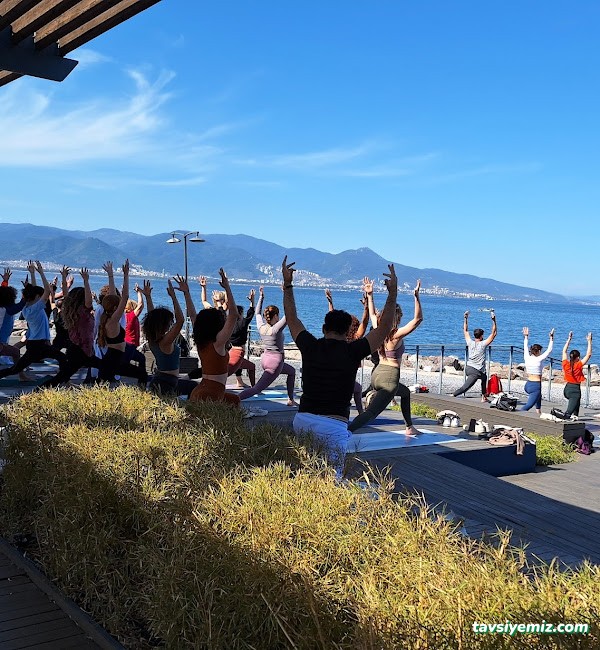 İzmir Karuna Yoga