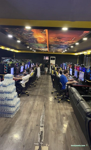 First Class İnternet Cafe 9