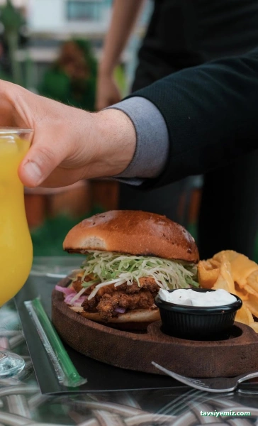 Firune Cafe Restaurant