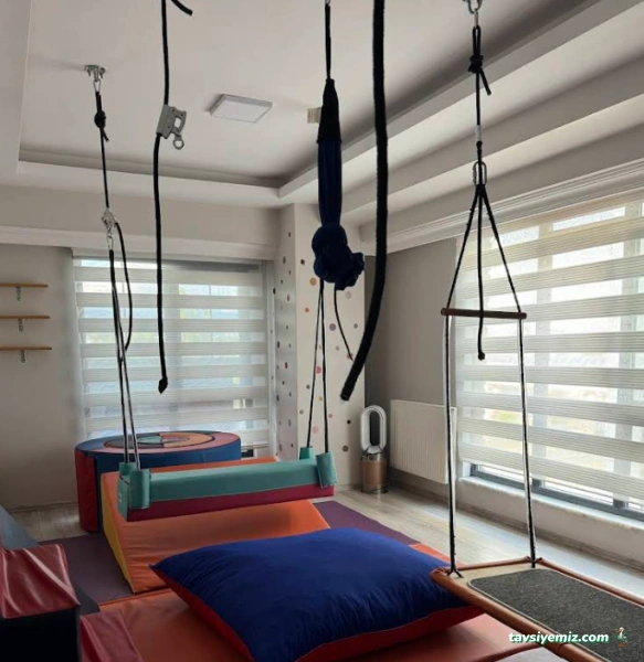 Fizyoterapist Övgü Ünal Özel Sağlık Meslek Hizmet