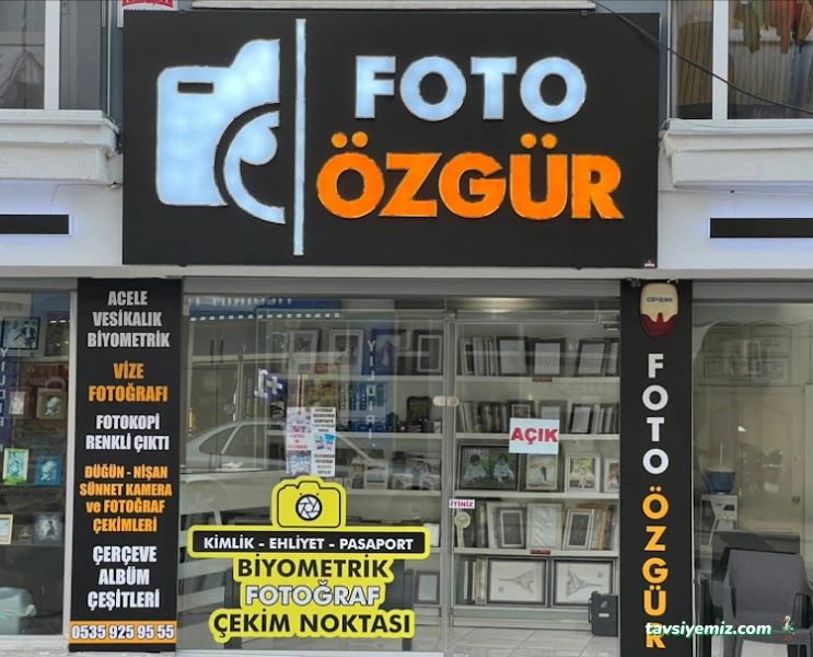 Foto Özgür
