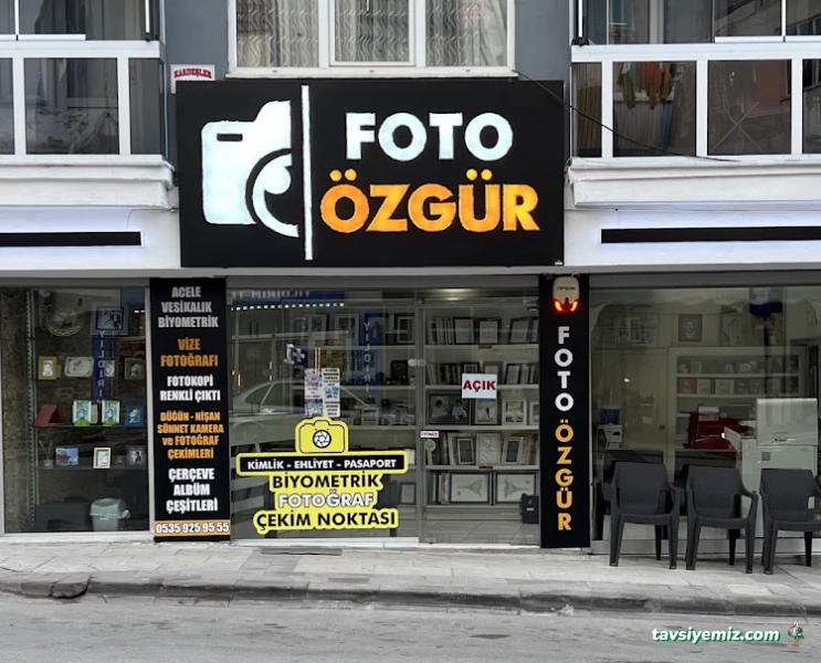 Foto Özgür