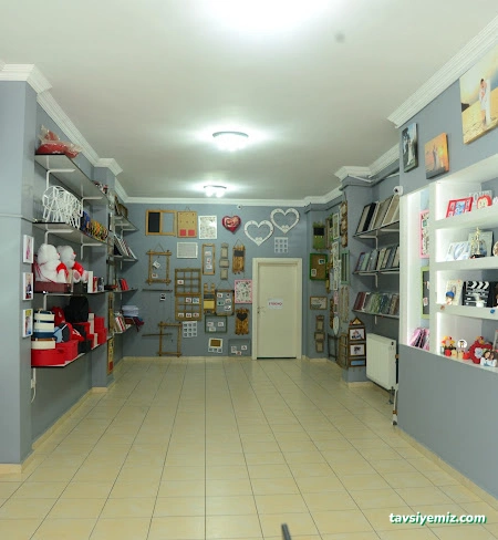 Fotograf Dukkanı 100 Yıl