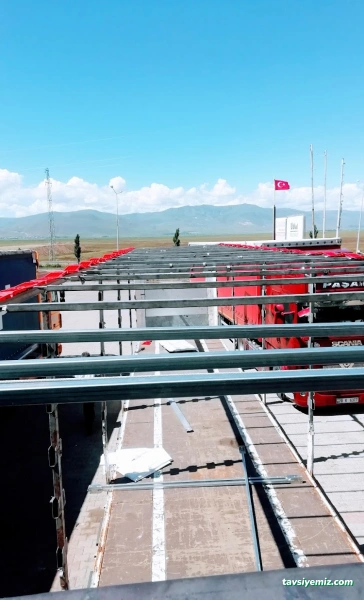 Frenci Nuri Ve Branda/Tente Tamiri