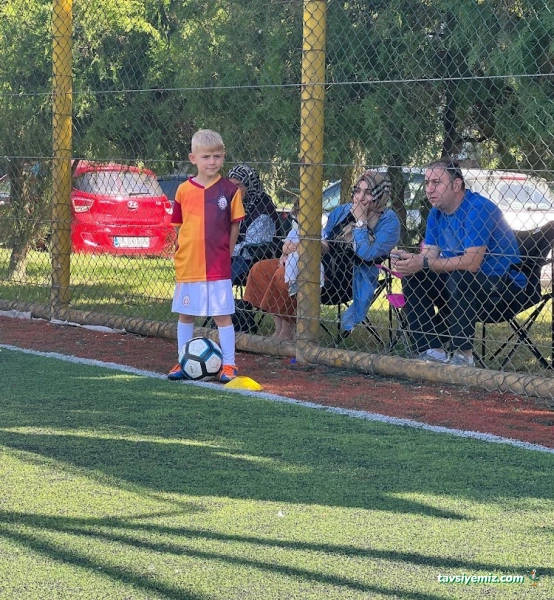 Galatasaray Kocaeli İzmit Futbol Okulu