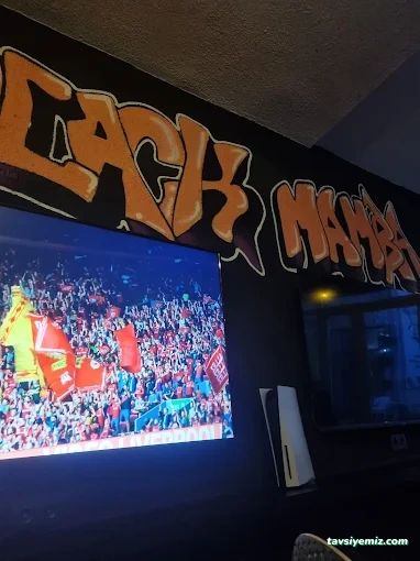 Game Wars Konsol Cafe