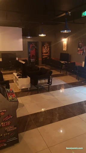 Gate 3 Cafe&Playstation Center