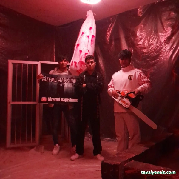 Gizemli Hapishane Korku Evi