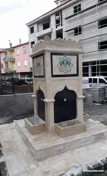 Gökkuşağı Mermer Granit Mezar Çeşme