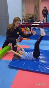 Gölge Spor Merkezi Kickboks Taekwondo Hapkıdo Cimnastik