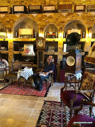 Gramofhan Antika Satış Mağazası Ve Butik Cafe