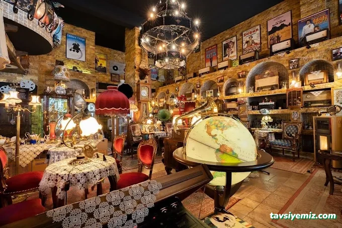 Gramofhan Antika Satış Mağazası Ve Butik Cafe