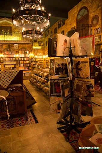 Gramofhan Antika Satış Mağazası Ve Butik Cafe