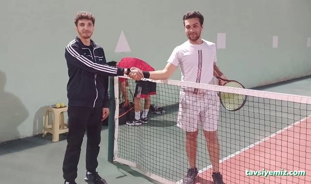 Hakkari Tenis Kortu
