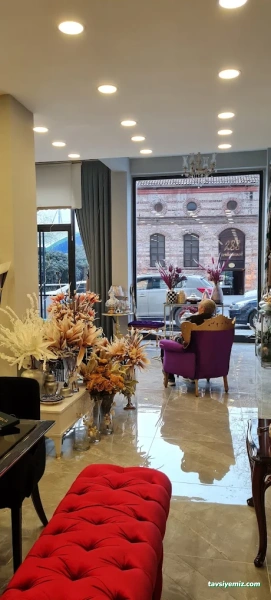 Hanedan Tül Perde Halı Ve Çeyiz Sarayı