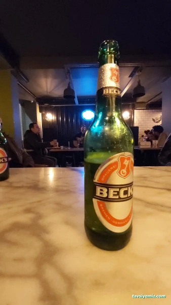 Happy Town Pub & Bistro