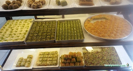 Hisarönü Tatlıcısı- Konak