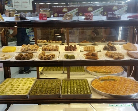 Hisarönü Tatlıcısı- Konak