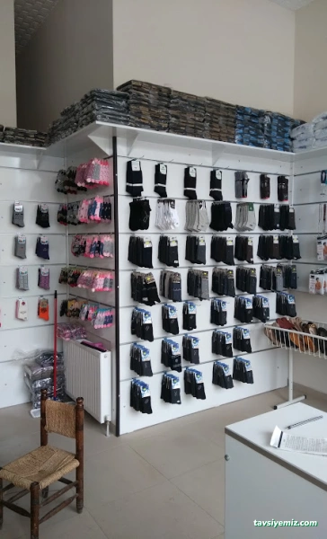 Hizmet Giyim Mağazası Toptan Ve Perakende