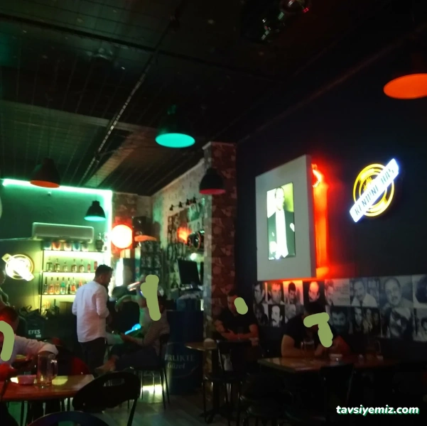 İki Gözüm Cafe Bar