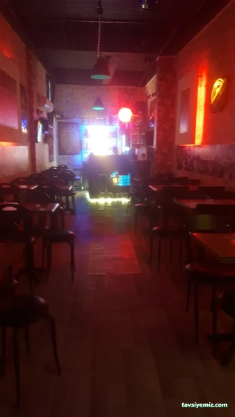 İki Gözüm Cafe Bar