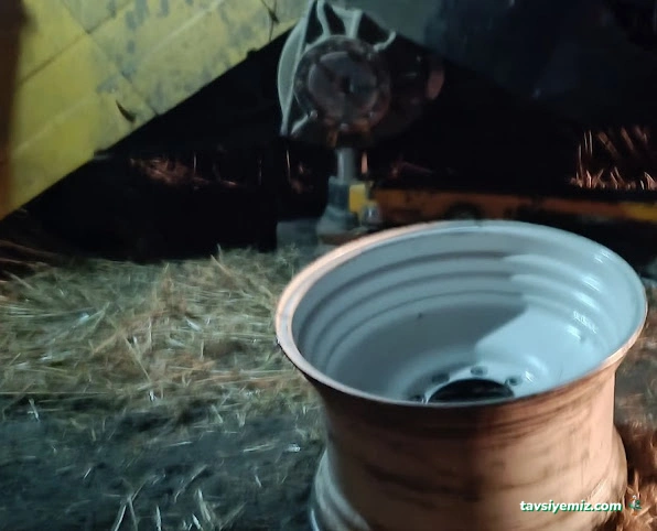 İnönü-Bozüyük Mobil Oto Lastik Yol Yardım(Madeni Yağ-Akü)