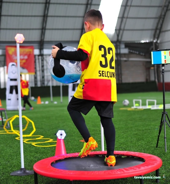 Isparta Göztepe Futbol Okulu