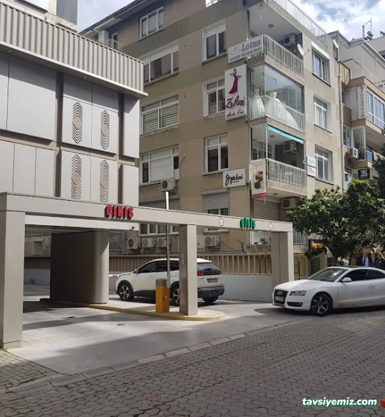 İzmir Büyükşehir Belediyesi İzelman A.ş. Tam Otomatik Alsancak Otoparkı