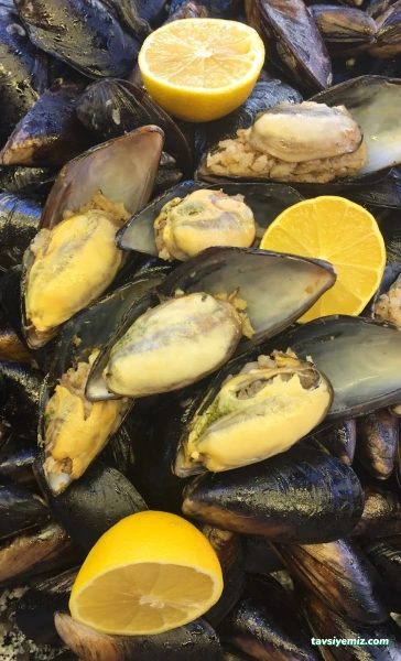 İzmir Midye Dolma