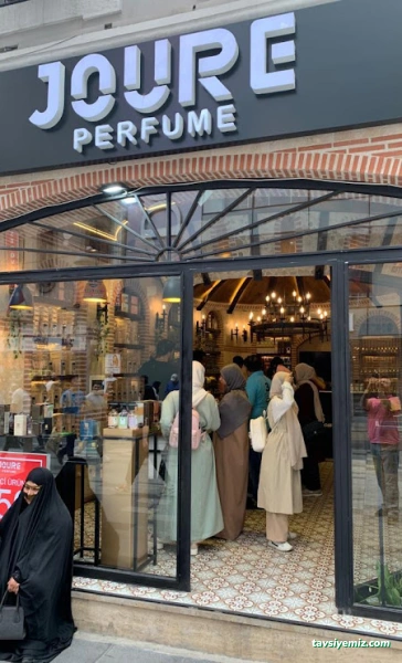 Joure Perfume