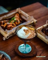 Kantin Cafe Feast Food