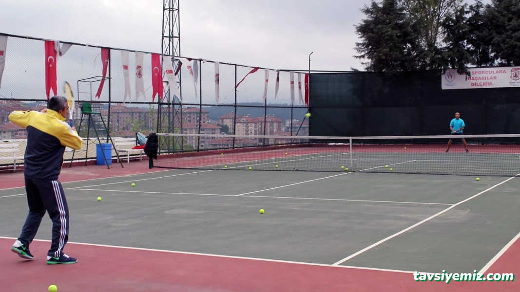 Karabük Tenis Kortu