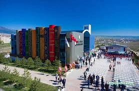 Karabük Üniversitesi Kamil Güleç Kütüphanesi