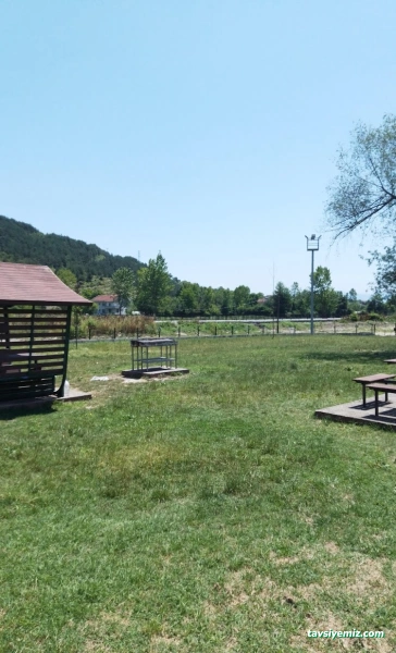 Karaçay Aile Çay Ve Mangal Bahçesi