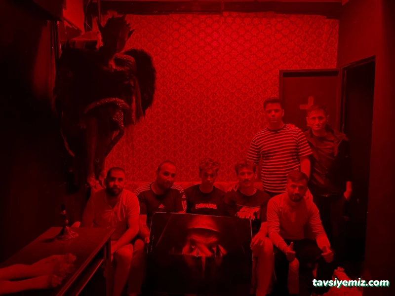 Karanlık Kaçış Korku Evi