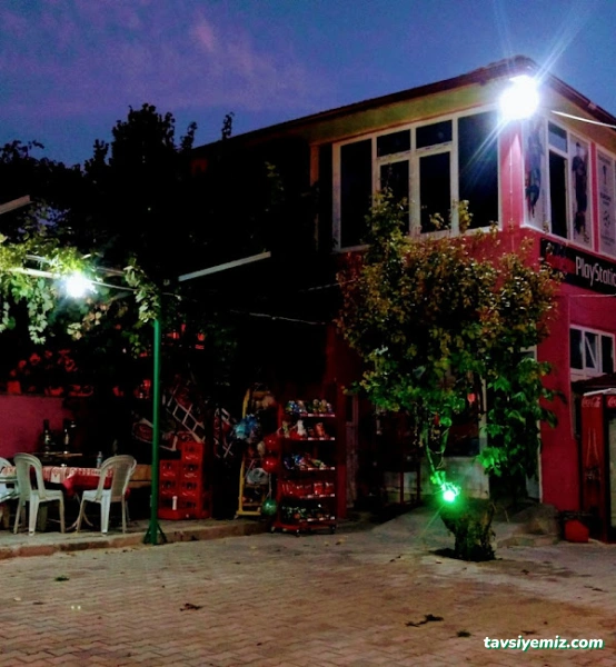 Kardeşler Playstation Cafe