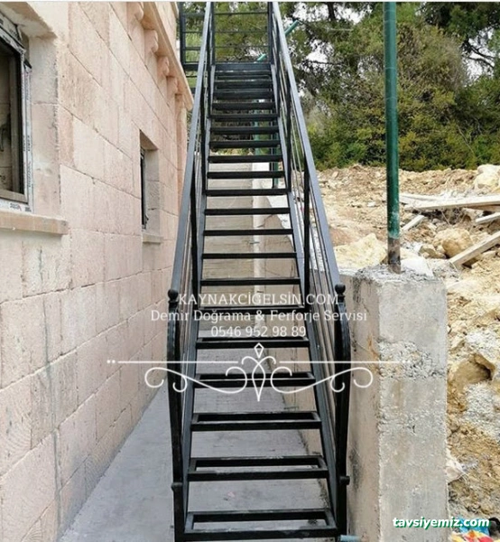 Kaynakcigelsin.com Demir Doğrama Ve Ferforje