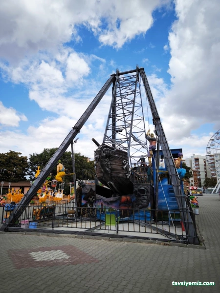 Kılıç Lunapark