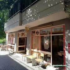 Kırçiçeği Kıraathanesi