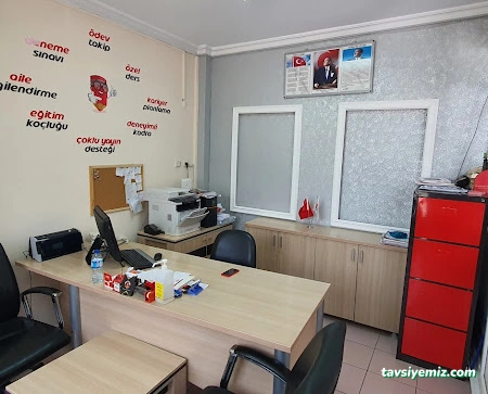 Kırmızı Kalem Akademi