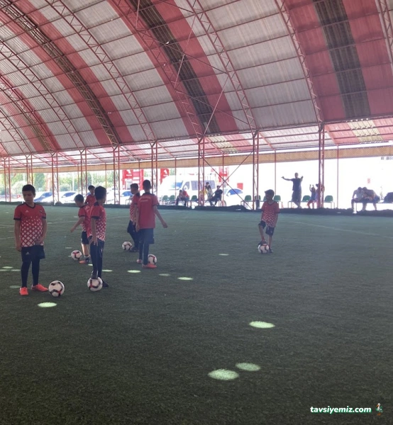 Kızılanka Futbol Spor Okulu