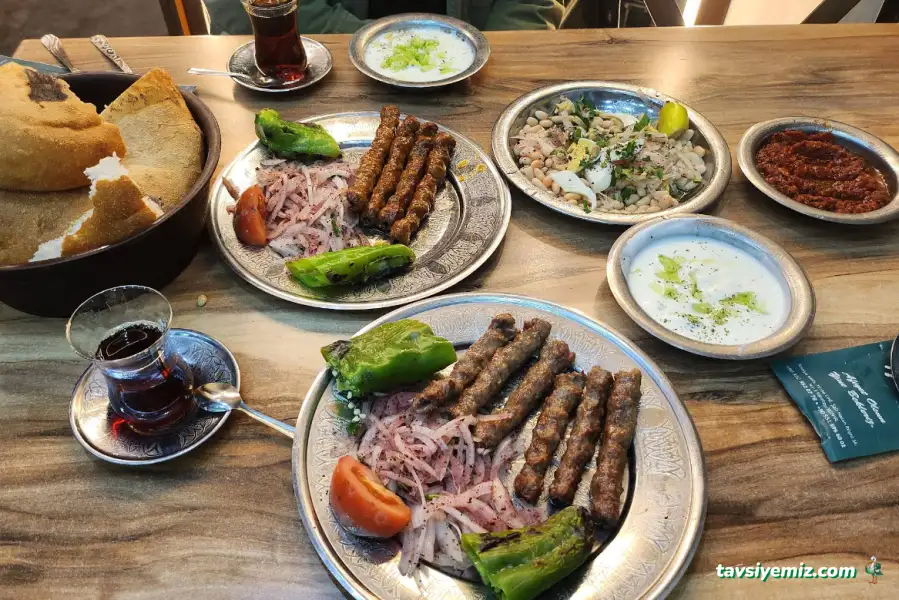 Köfteci Nevzat Usta