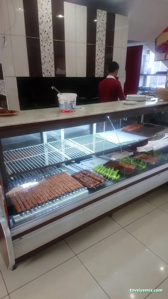 Közde Bursa İskender Izgara Salonu