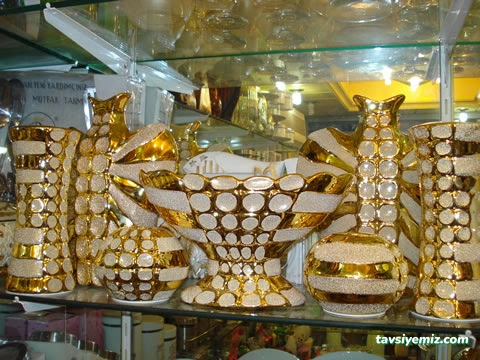 Kurucu Ticaret Hediyelik Eşya Züccaciye