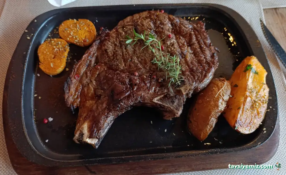 Lalus Steak Restaurant