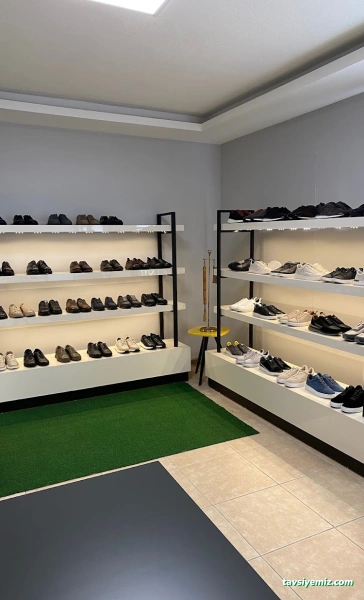 Leopar By Bronzeface