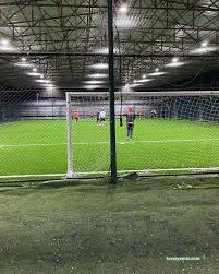 Levent Kartop Halı Saha