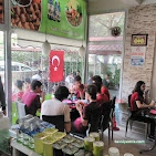 Lezzet-İ Adıyaman Çiğ Köfte Salonu